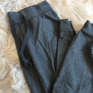Lululemon Sweatpants (6)